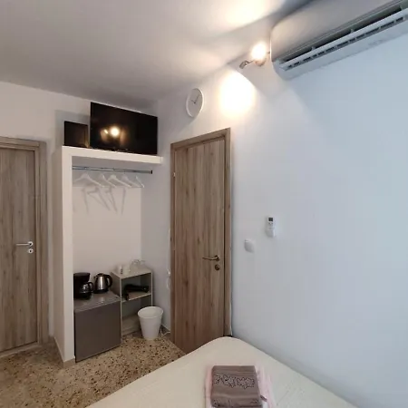 Ferienwohnung Pure Urban Acropolis Metro Petralona Athen Exterior foto