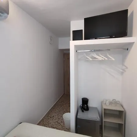Ferienwohnung Pure Urban Acropolis Metro Petralona Athen Exterior foto